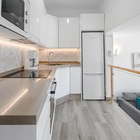 Apartamento Fully Refurbished Holiday Apartment With Terrace